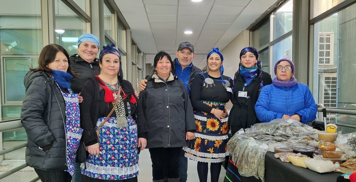 grupo de personas e integrantes del Programa Especial de Salud y Pueblos Indígenas (PESPI)